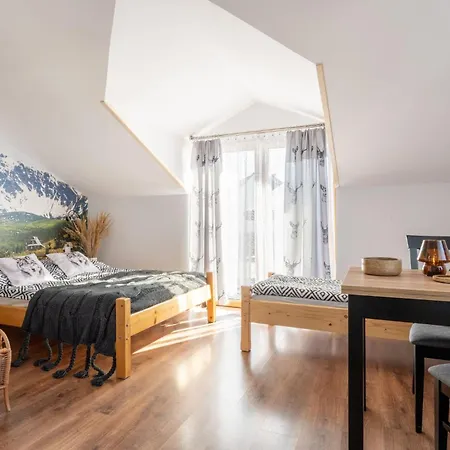 Dw Pod Zlotym Kasztanem Apartman