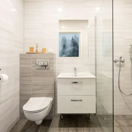 Dw Pod Zlotym Kasztanem * Trybsz