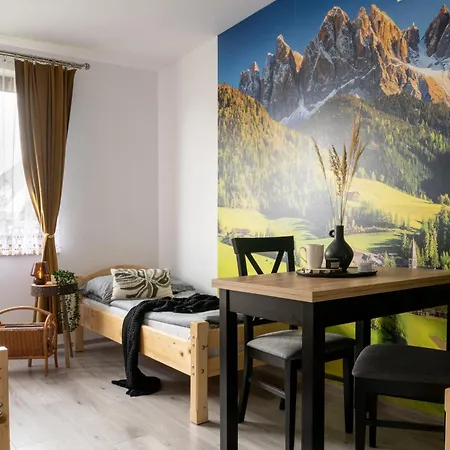 Dw Pod Zlotym Kasztanem Apartman *